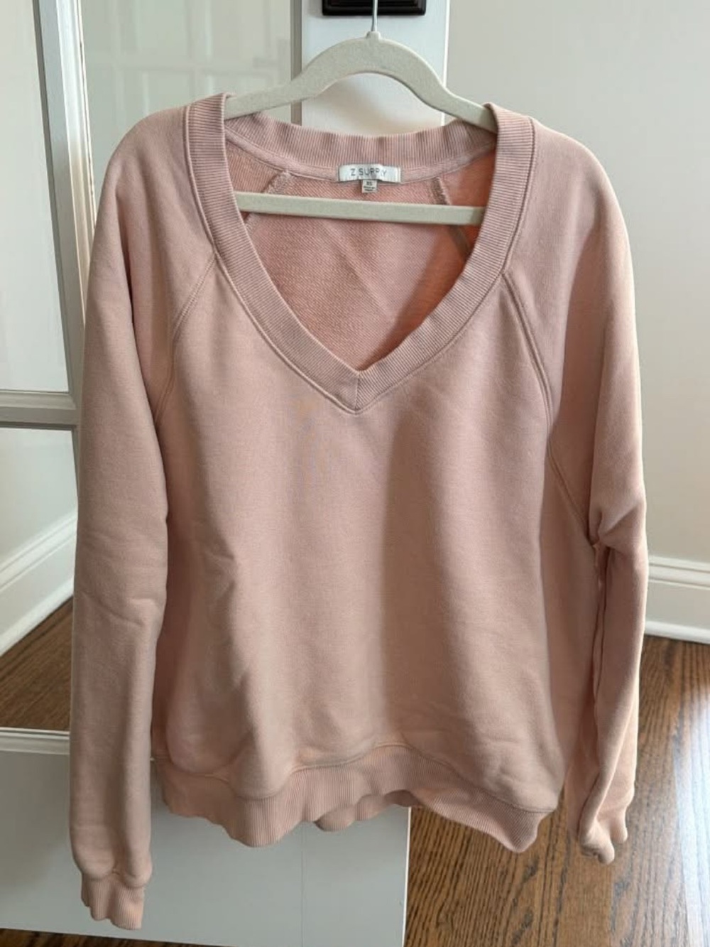 Z Supply V-Neck Pullover Sweatshirt in Blush